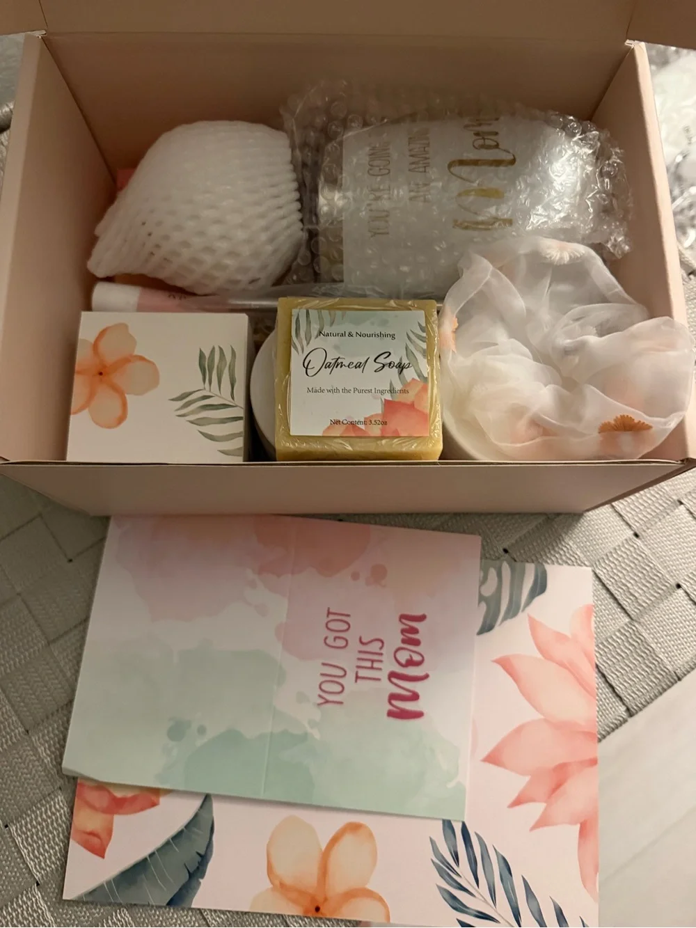 Amazing Future Mom Gift Box - Pink Floral Skincare Set